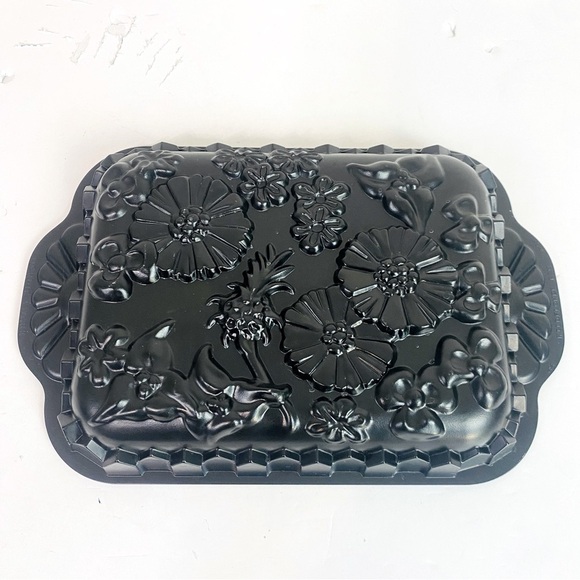 Nordic Ware Wildflower Loaf Pan - Picture 1 of 5